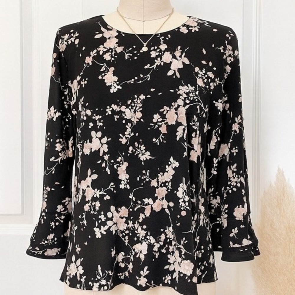 Karl Lagerfeld Paris Floral Bell Sleeve Blouse Black Pearl Button Medium